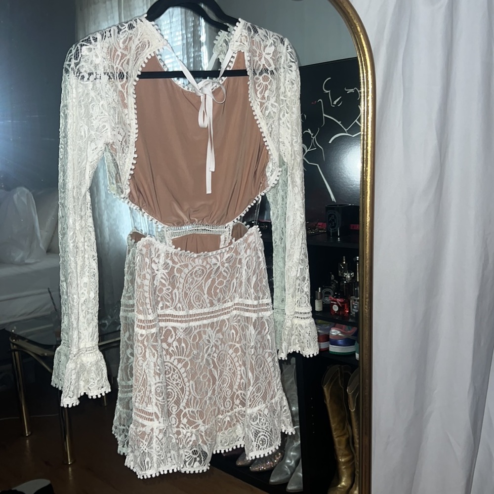 For Love & Lemons Emerie Cutout Lace Dress in White, size small - Picture 7 of 12